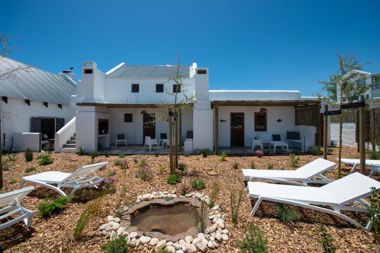 פטרנוסטר Gonana Studios & Villa מראה חיצוני תמונה